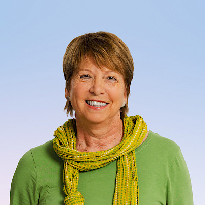 Portrait-Foto von Andrea Felsenstein-Roßberg